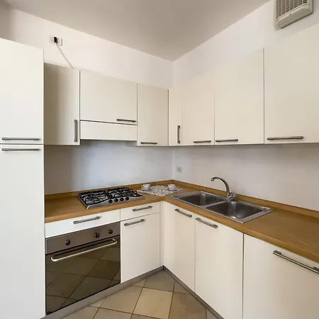 American Apartment *